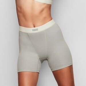 SKIMS Women’s  Ribbed Boxers in color Talc